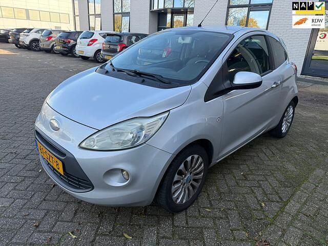 Grijs Gebruikt 2012 Ford Ka Titanium X Hatchback | € 2.450 (Eerlijke prijs) - Afbeelding 1/4