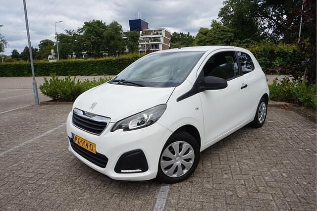 Wit Gebruikt 2015 Peugeot 108 Hatchback | € 4.940 (Eerlijke prijs) - Afbeelding 1/4