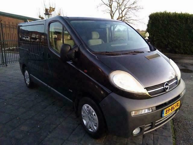 Occasion Opel Vivaro 101 PK (74 kW) 2002 Zwart MPV
