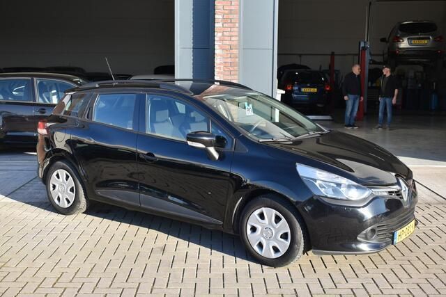 Zwart Gebruikt 2015 Renault Clio GrandTour Expression Stationwagen | € 5.450 (Goede deal) - Afbeelding 1/4