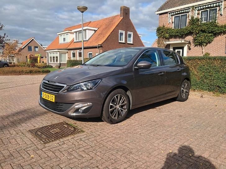 Bruin Occasion 2014 Peugeot 308 Hatchback | € 5.650 (Eerlijke prijs) - Afbeelding 1/4