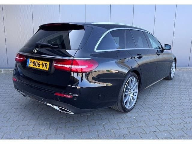 Occasion Mercedes E220 Style 195 PK (143 kW) 2019 Zwart, metallic lak Stationwagen