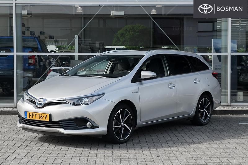 Grijs Occasion 2017 Toyota Auris Touring Sports Stationwagen | € 18.049 (Eerlijke prijs) - Afbeelding 1/1
