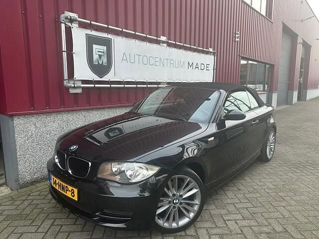 Zwart Gebruikt 2009 BMW 120 Cabriolet Executive Cabriolet | € 10.950 (Eerlijke prijs) - Afbeelding 1/4