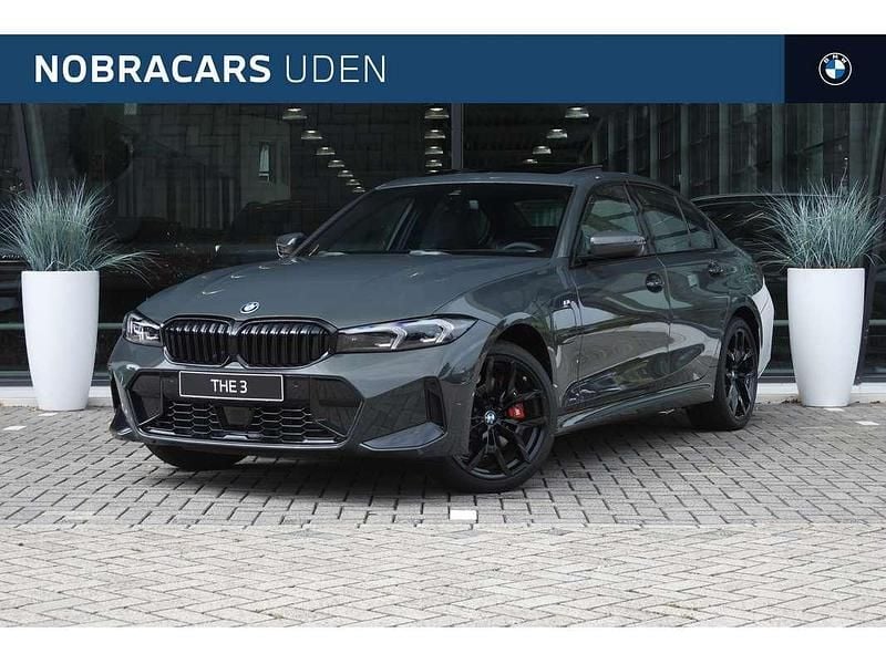 Grijs Nieuw 2025 BMW 330e M Sport Sedan | € 68.604 (Eerlijke prijs) - Afbeelding 1/4