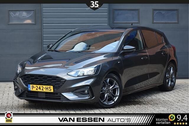 Grijs Gebruikt 2018 Ford Focus Business Edition Stationwagen | € 13.995 (Eerlijke prijs) - Afbeelding 1/4