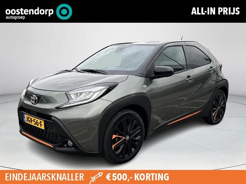 Groen Gebruikt 2022 Toyota Aygo X Limited SUV | € 20.945 - Afbeelding 1/4