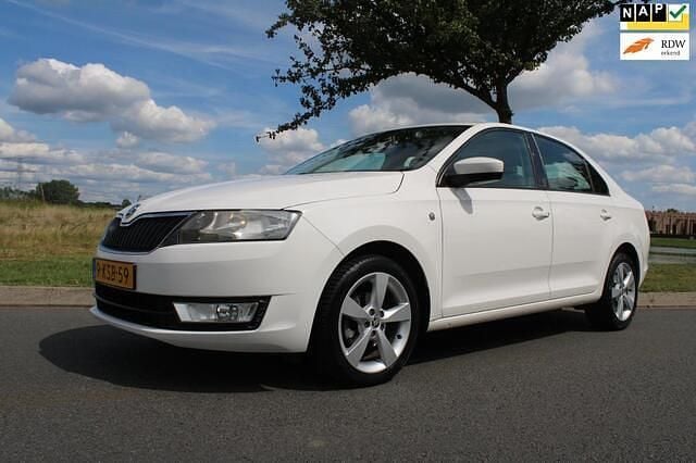 Wit Gebruikt 2013 Skoda Rapid Business Line Hatchback | € 7.975 (Goede deal) - Afbeelding 1/4