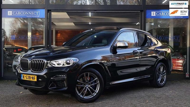 Zwart (metallic) Occasion 2020 BMW X4 Executive SUV | € 39.990 (Super prijs) - Afbeelding 1/4