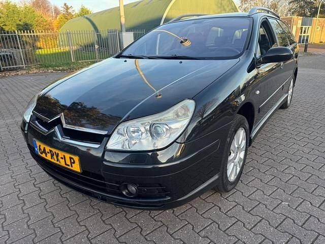 Zwart (metallic) Gebruikt 2005 Citroën C5 Exclusive Stationwagen | € 2.450 (Goede deal) - Afbeelding 1/4