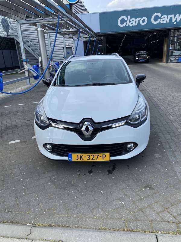 Wit Gebruikt 2016 Renault Clio GrandTour Expression Stationwagen | € 5.800 (Eerlijke prijs) - Afbeelding 1/4
