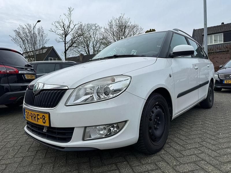 Wit Occasion 2011 Skoda Fabia GreenLine Stationwagen | € 1.199 (Super prijs) - Afbeelding 1/4