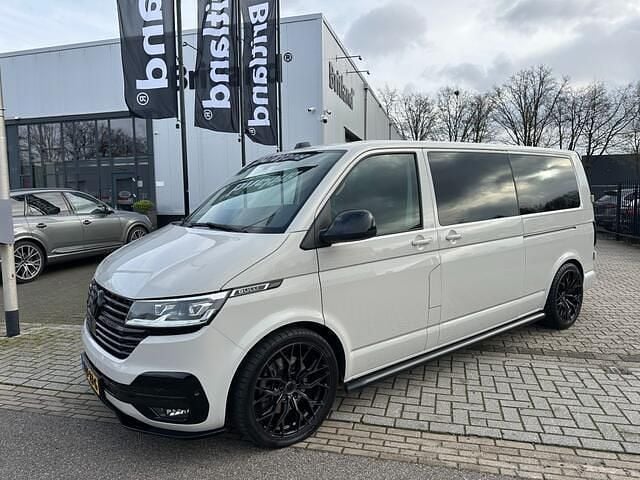 Grijs Gebruikt 2023 VW T6.1 Edition Van | € 49.950 (Eerlijke prijs) - Afbeelding 1/4