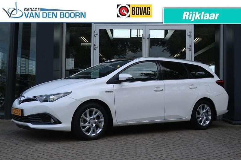 Wit Gebruikt 2016 Toyota Auris Stationwagen | € 14.950 (Eerlijke prijs) - Afbeelding 1/4