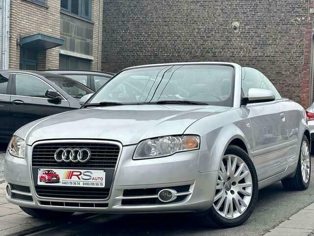 Grijs Gebruikt 2006 Audi A4 Cabriolet Cabriolet | € 8.900 (Eerlijke prijs) - Afbeelding 1/4