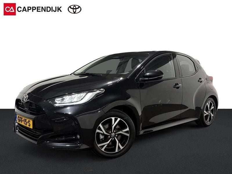 Zwart Occasion 2024 Toyota Yaris Edition Hatchback | € 24.999 (Eerlijke prijs) - Afbeelding 1/4