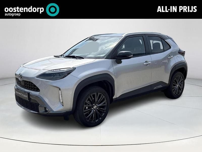 Grijs Gebruikt 2023 Toyota Yaris Cross Executive SUV | € 28.950 (Goede deal) - Afbeelding 1/4