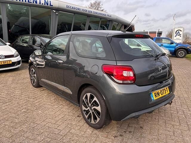 Occasion DS Automobiles DS3 So Chic 82 PK (60 kW) 2017 Grijs (metallic) Hatchback