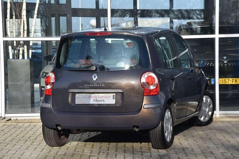 Occasion Renault Modus 112 PK (82 kW) 2007 Bruin MPV