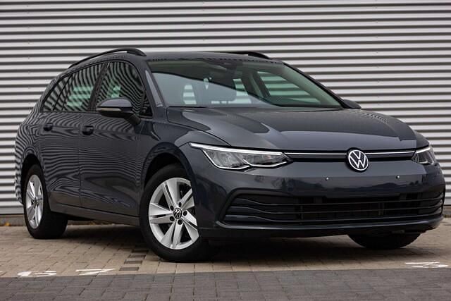 Grijs Gebruikt 2023 VW Golf VIII Life Stationwagen | € 22.495 (Super prijs) - Afbeelding 1/4