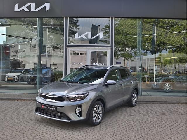 Grijs Nieuw 2025 Kia Stonic SUV | € 27.830 (Eerlijke prijs) - Afbeelding 1/4