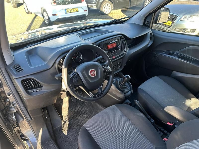 Occasion Fiat Doblò 95 PK (69 kW) 2021 Grijs MPV