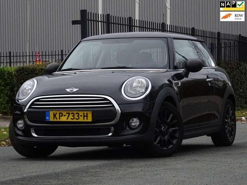 Zwart Gebruikt 2016 Mini ONE Business Hatchback | € 8.499 (Goede deal) - Afbeelding 1/4