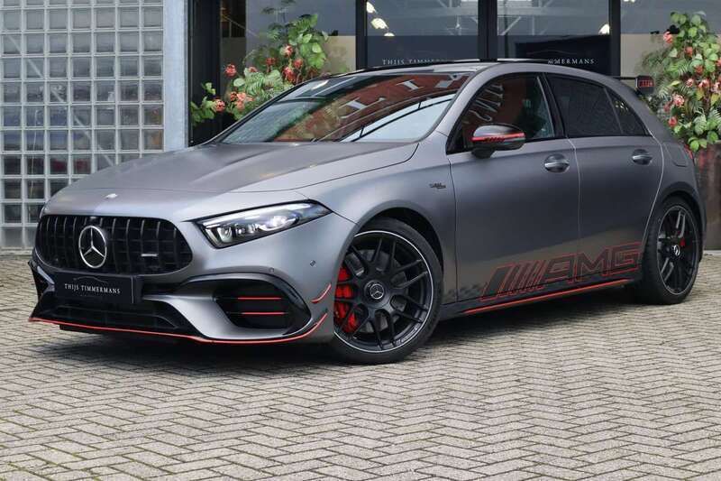 Grijs Gebruikt 2024 Mercedes A45 AMG StreetStyle Hatchback | € 119.950 - Afbeelding 1/4