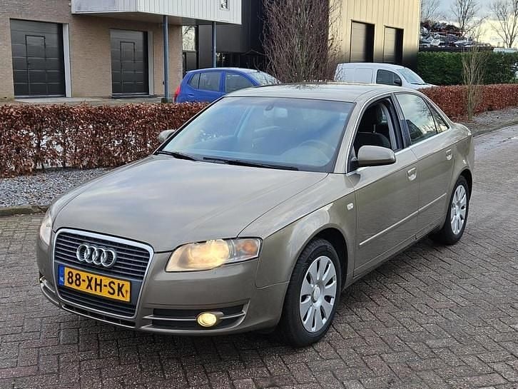 Beige Occasion 2007 Audi A4 Sedan | € 1.750 (Super prijs) - Afbeelding 1/4