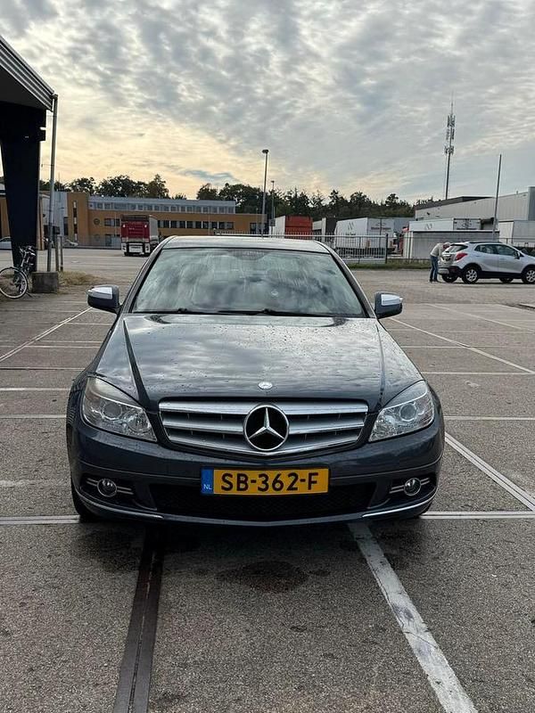 Occasion 2007 Mercedes C200 Sedan | € 4.500 (Eerlijke prijs) - Afbeelding 1/4