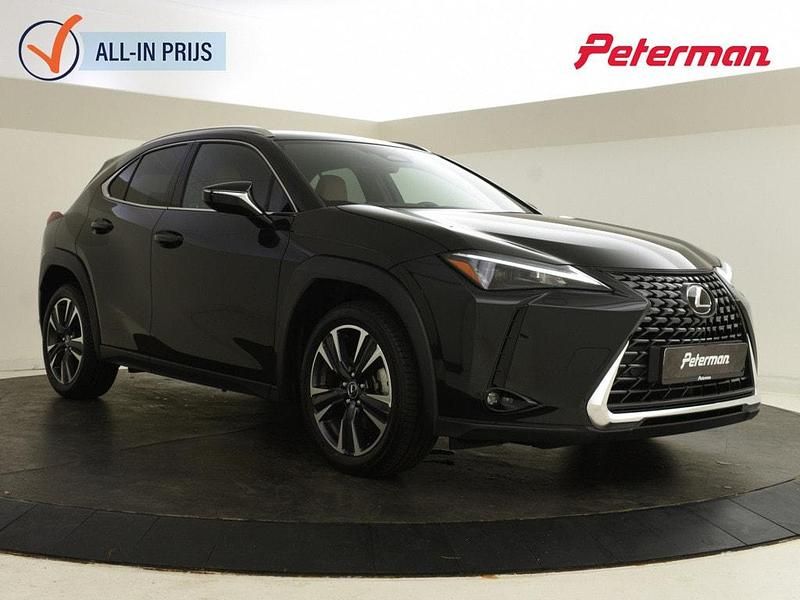 Zwart Gebruikt 2024 Lexus UX Luxury Line SUV | € 41.899 - Afbeelding 1/4