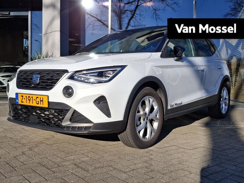 Wit Gebruikt 2024 Seat Arona Business SUV | € 25.944 (Duur) - Afbeelding 1/4