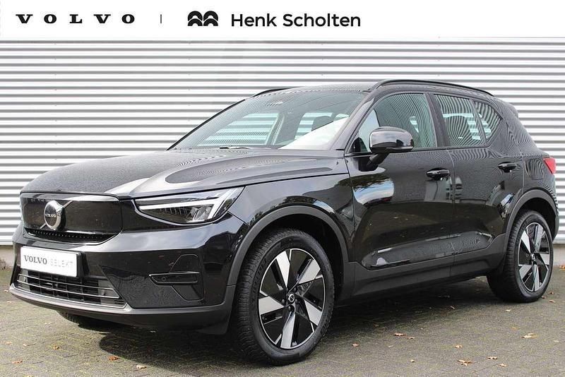 Zwart Occasion 2024 Volvo XC40 Plus SUV | € 41.950 (Iets duurder) - Afbeelding 1/3