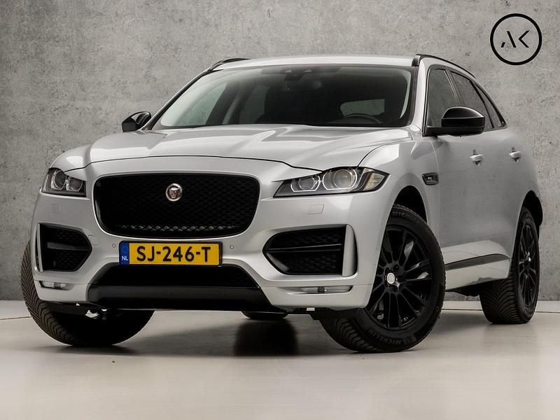 Grijs, metallic lak Gebruikt 2017 Jaguar F-Pace Portfolio SUV | € 19.745 (Eerlijke prijs) - Afbeelding 1/4