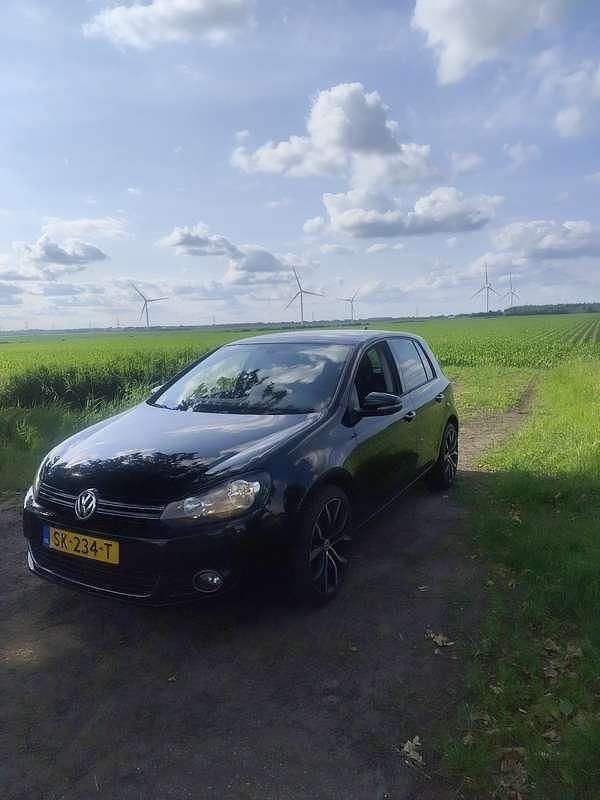 Gebruikt 2010 VW Golf VI Highline Sedan | € 4.300 (Goede deal) - Afbeelding 1/4