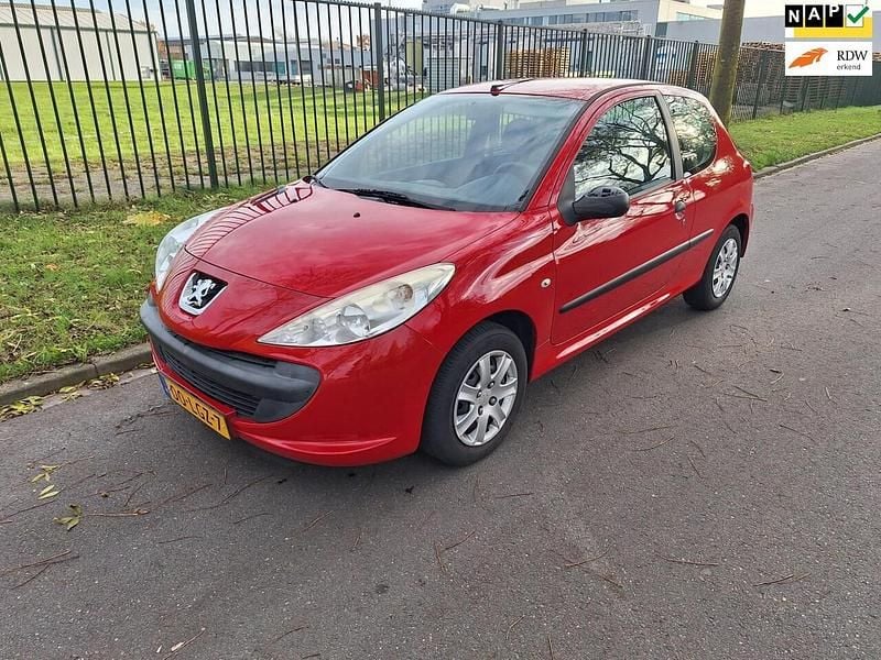 Rood Gebruikt 2010 Peugeot 206 Hatchback | € 1.950 - Afbeelding 1/4
