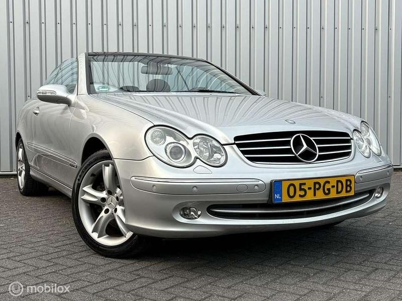 Grijs Gebruikt 2004 Mercedes CLK320 Avantgarde Cabriolet | € 8.995 (Eerlijke prijs) - Afbeelding 1/3