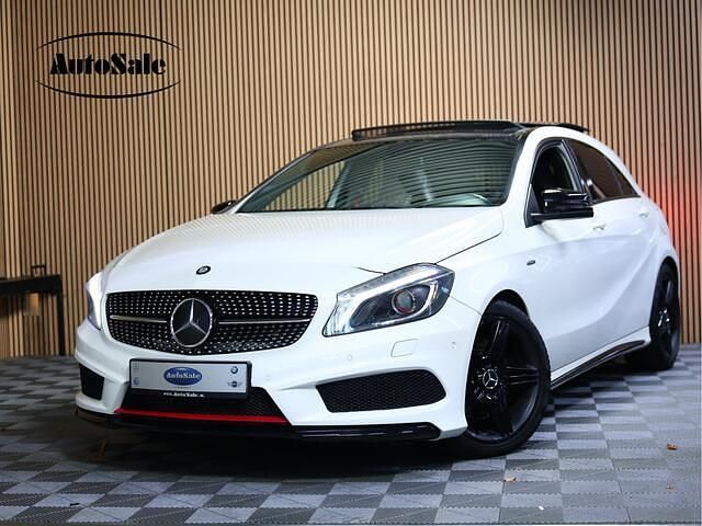 Wit (metallic) Gebruikt 2014 Mercedes A250 AMG Hatchback | € 14.444 (Goede deal) - Afbeelding 1/4