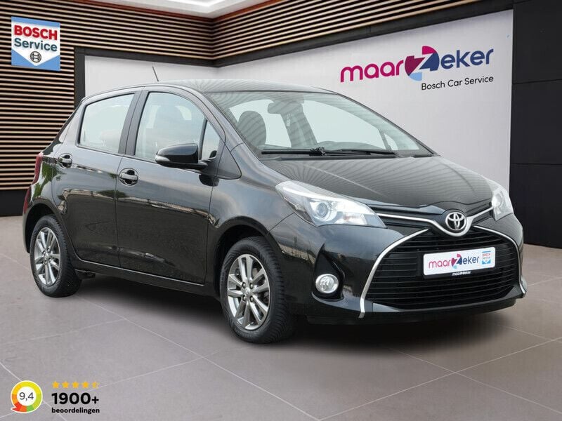 Zwart Gebruikt 2015 Toyota Yaris Hatchback | € 9.950 (Eerlijke prijs) - Afbeelding 1/3