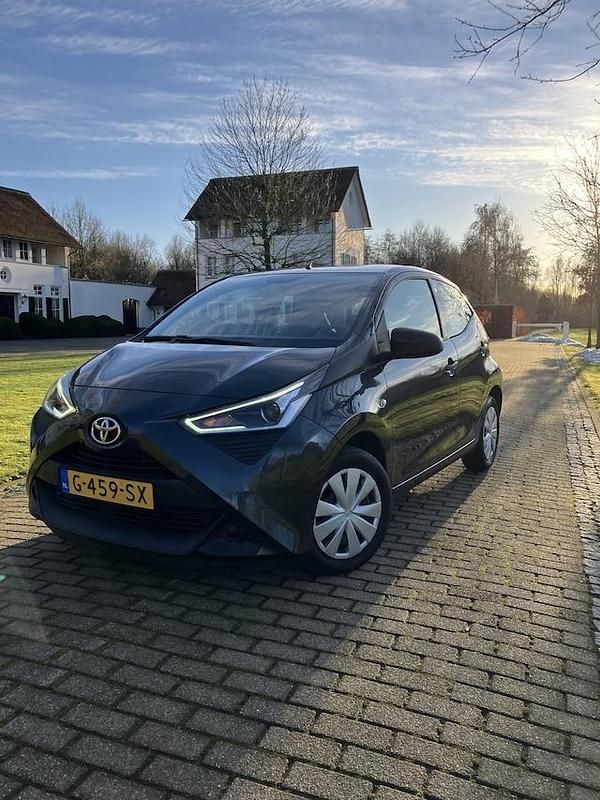 Occasion Toyota Aygo 2019 Grijs Hatchback