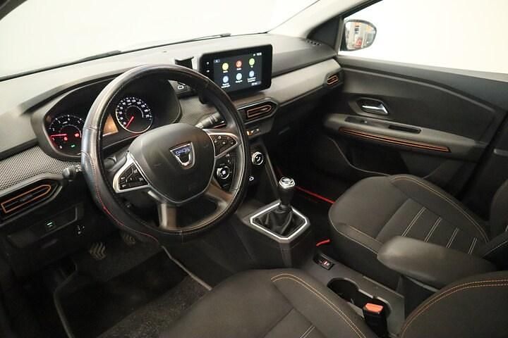 Occasion Dacia Sandero Comfort 2021 Grijs (metallic) Hatchback