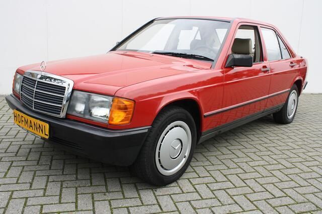 Rood Gebruikt 1985 Mercedes 190 Sedan | € 19.900 - Afbeelding 1/4