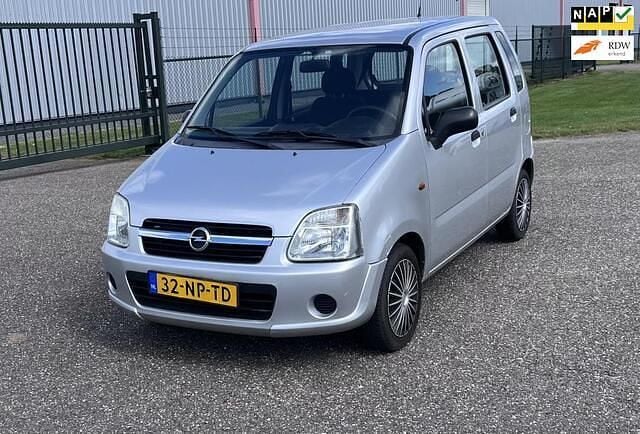 Occasion Opel Agila Essentia 75 PK (55 kW) 2004 Grijs Hatchback