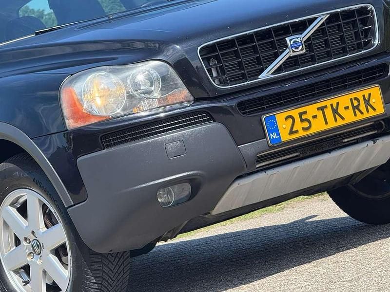 Zwart Gebruikt 2006 Volvo XC90 Momentum SUV | € 7.925 (Eerlijke prijs) - Afbeelding 1/4