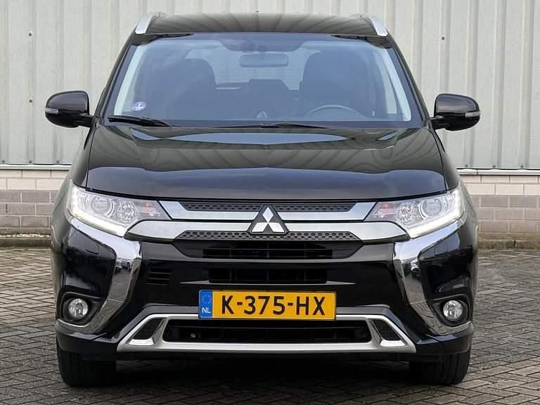 Occasion Mitsubishi Outlander P-HEV 134 PK (98 kW) 2021 Amethyst black p SUV