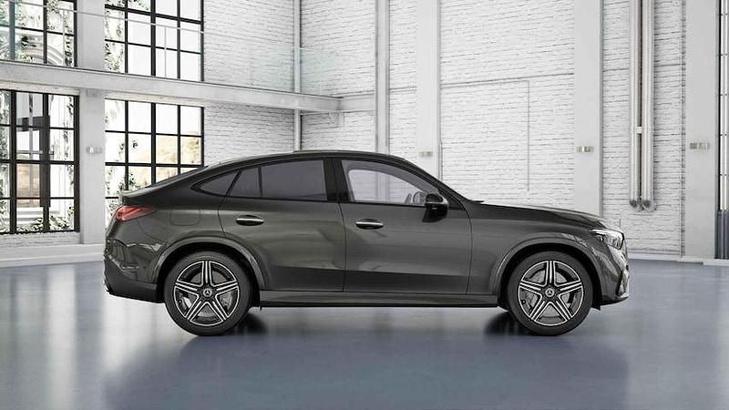 Occasion Mercedes GLC300 AMG line 313 PK (230 kW) 2024 Grijs Coupé