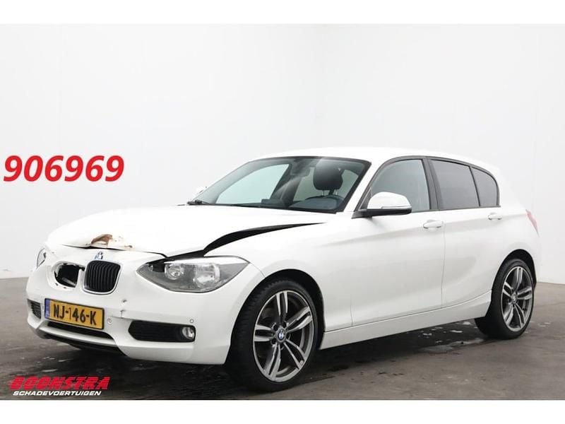 Wit Gebruikt 2014 BMW 116 Hatchback | € 3.950 (Super prijs) - Afbeelding 1/4