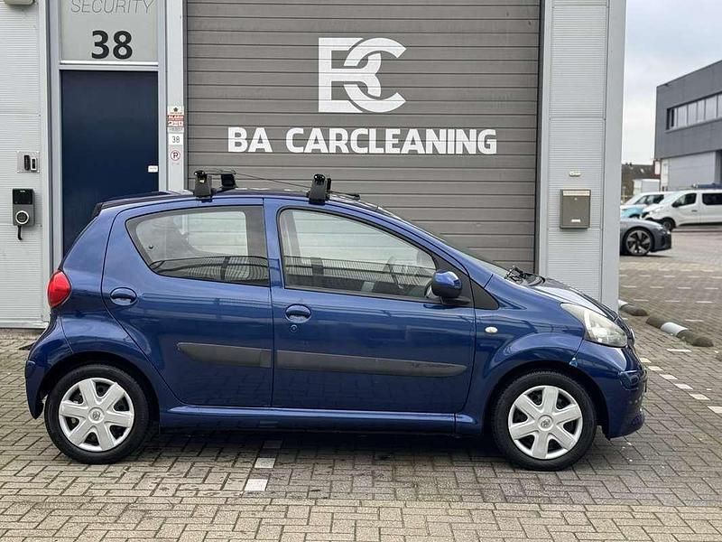 Occasion Toyota Aygo Edition 68 PK (50 kW) 2008 Blauw Hatchback
