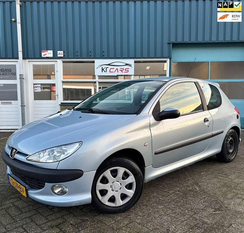 Occasion Peugeot 206 Premium 109 PK (80 kW) 2002 Grijs Hatchback