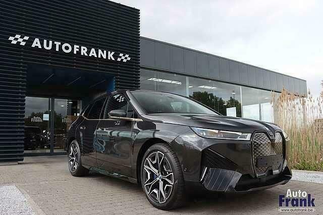Grijs Gebruikt 2021 BMW iX M Sport SUV | € 87.950 - Afbeelding 1/4